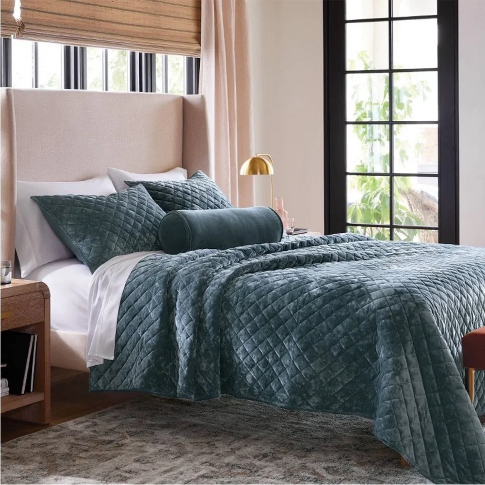 THRESHOLD NWT blackout Aruba window curtain panel -84”